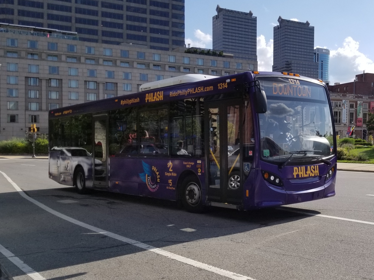 Philly Phlash Traveling down the Benjamin Franklin Parkway