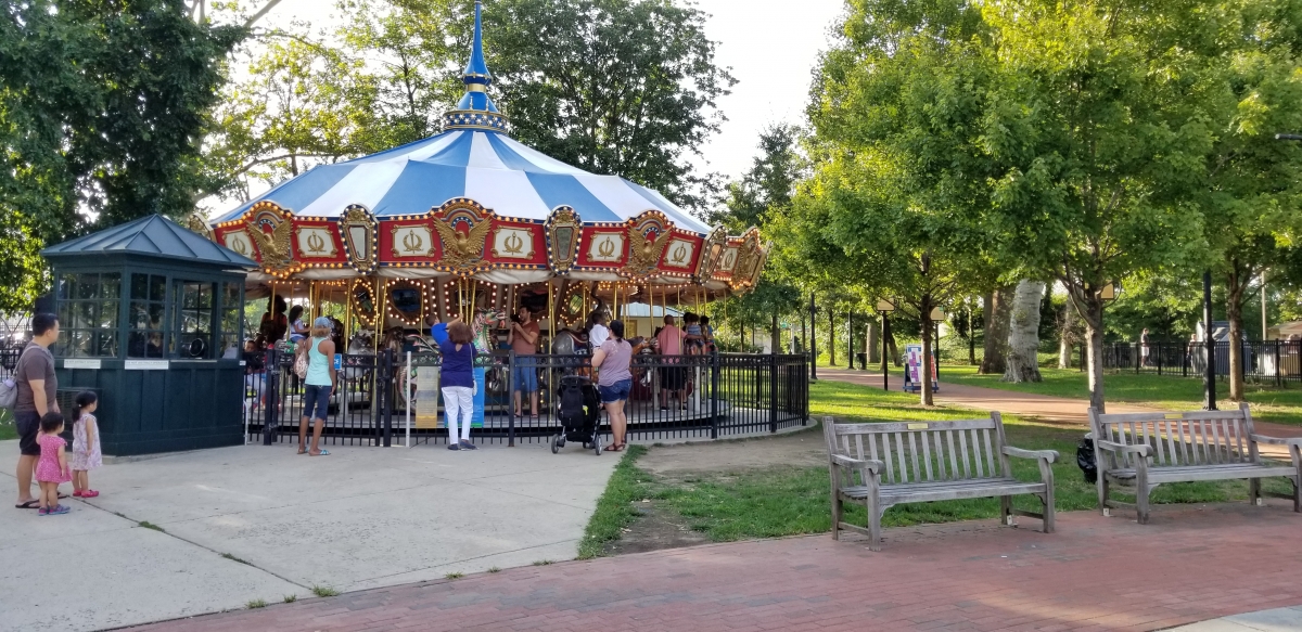 Franklin Square Carousel