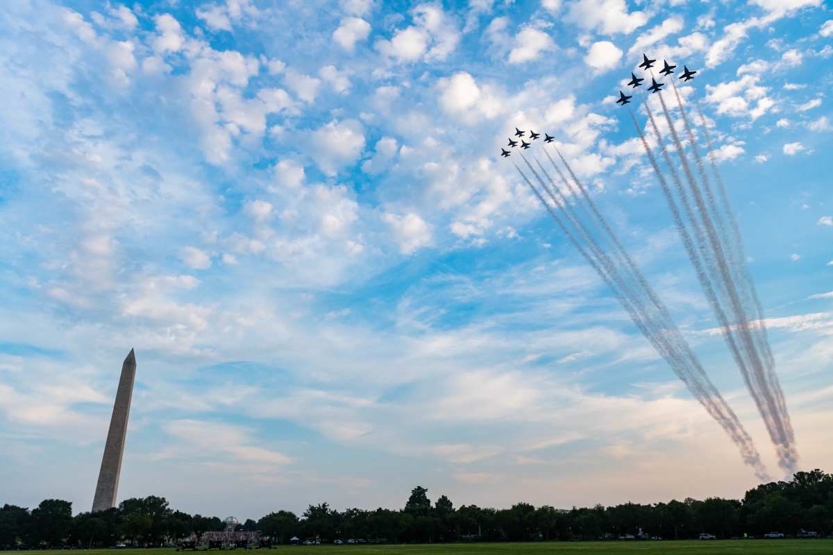 Salute to America, Flyover of the Washington Monument, Washington, D.C., July 4, 2020 (Credit: Sgt. Kevin M Roy)